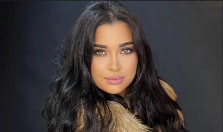 فرح الفاسي تدعو بالشفاء لكوثر بودراجة : “اللهم أعد إليها ابتسامتها” - صورة