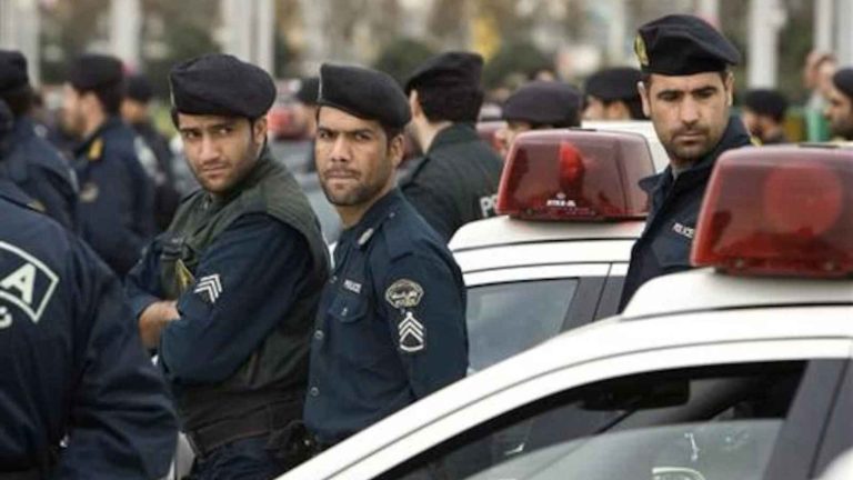 الشرطة الإيرانية