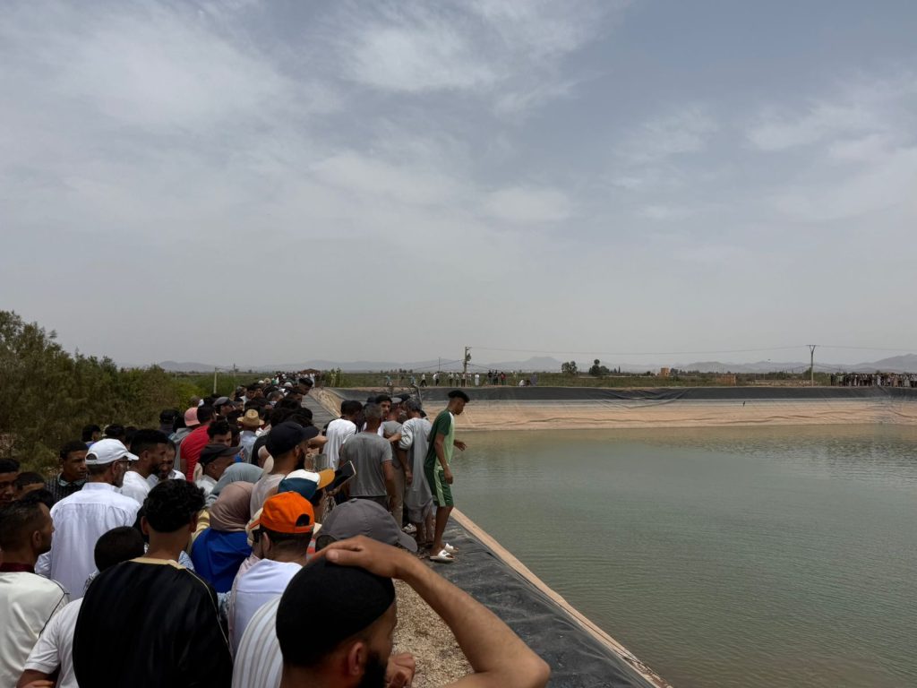 عاجل: وفاة 3 شبان غرقا بصهريج مائي بجماعة سعادة ضواحي مراكش - صور 10 عاجل: وفاة 3 شبان غرقا بصهريج مائي بجماعة سعادة ضواحي مراكش - صور