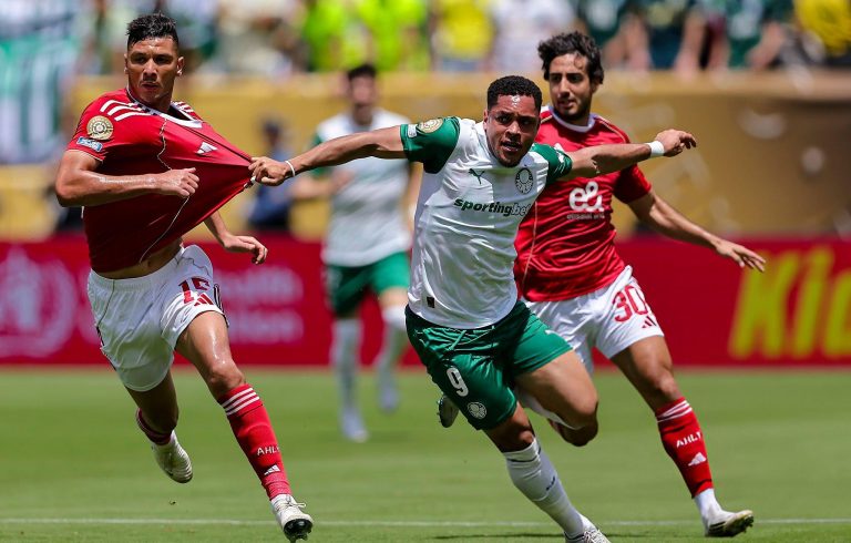 الأهلي المصري ينهزم أمام بالميراس البرازيلي