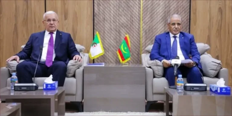 رئيس المجلس الشعبي الجزائري إبراهيم بوغالي مع رئيس الجمعية الوطنية لموريتانيا محمد بمب مكت