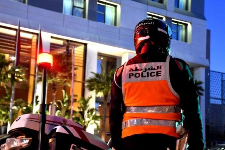 خطير.. تاجر مخدرات مبحوث عنه يدهس رجل أمن بالبيضاء - فيديو