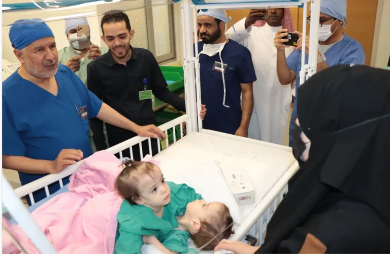 التوأم السوري سيلين وإيلين
