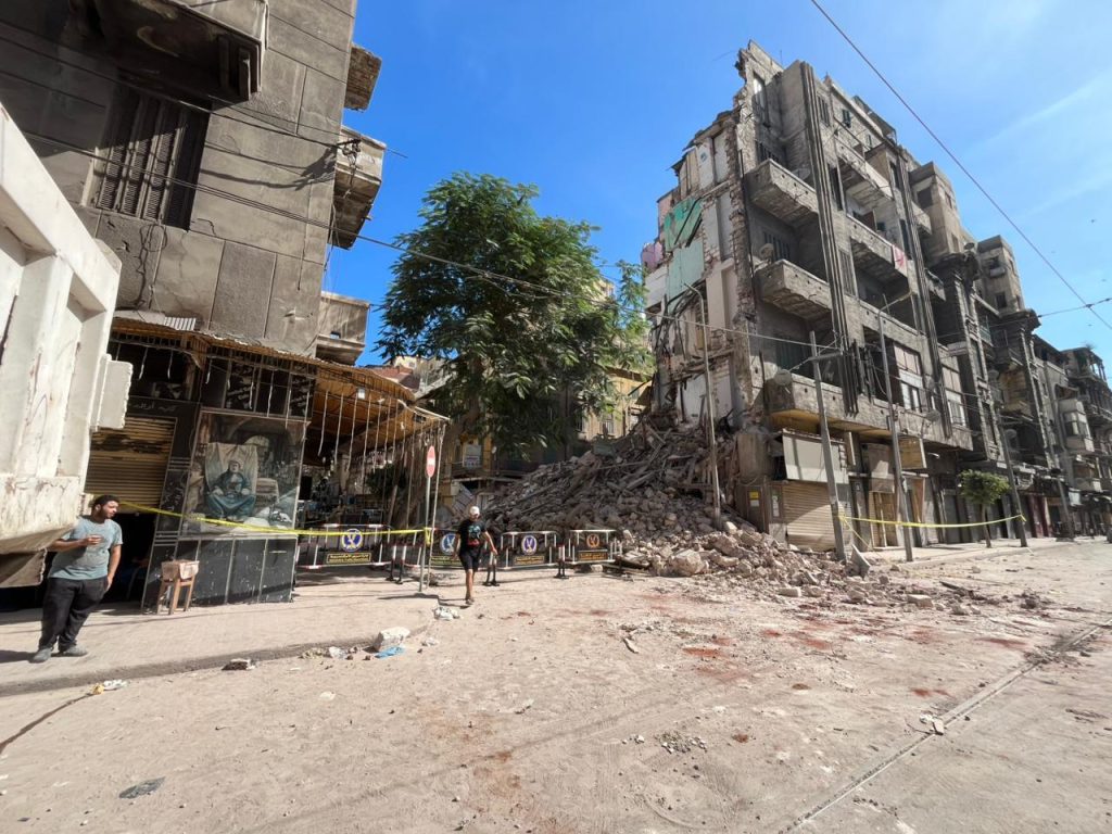 انهيار مبنى سكني الاسكندرية