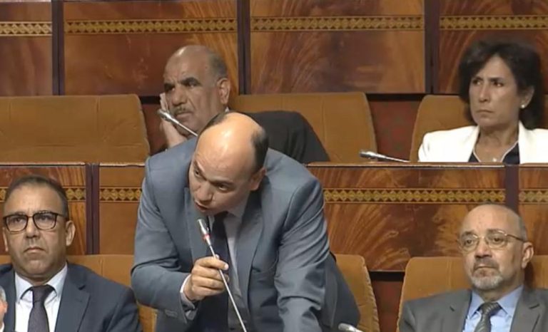 النائب منير الشنتير يسائل وزير التجهيز حول تعثر مشروع طريق مزكيتام – عين الزهرة