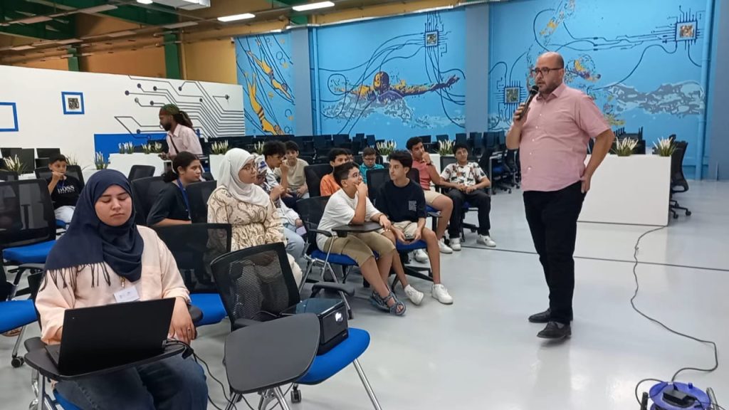 وجدة .. تنظيم النسخة الثانية في عالم البرمجة والذكاء الإصطناعي للشباب - صور