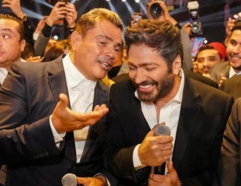 تامر حسني يوجّه عتاباً مبطناً لعمرو دياب: "أنت أكبر من كده" - صور