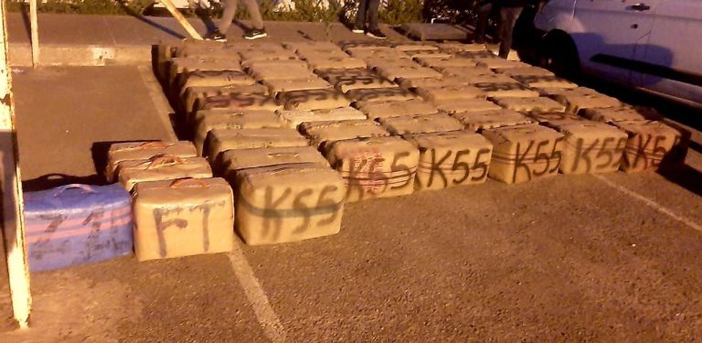 أسفي.. إيقاف شبكة للاتجار الدولي للمخدرات بحوزتهم طنين من الشيرا