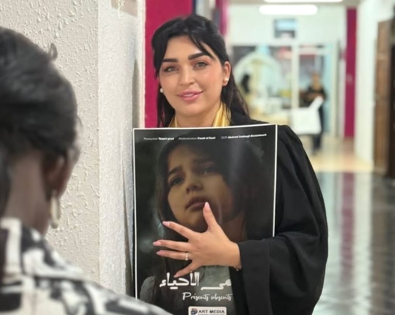 فرح الفاسي تحصل على دبلوم في الإخراج
