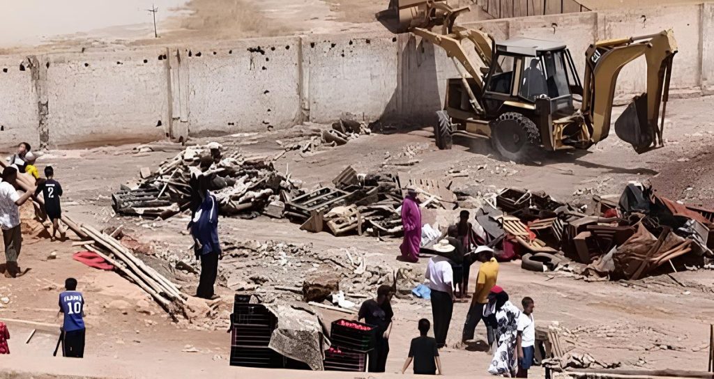 فاس تُعيد ترتيب فضائها التجاري.. حملة لتحرير أكبر سوق نموذجي من الفوضى