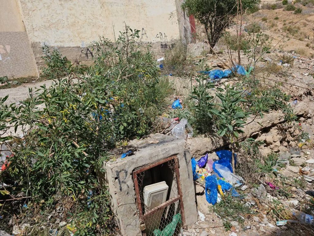 الحسيمة.. ساكنة زنقة المضيق بسيدي عابد تطالب بتحسين خدمات النظافة (صور)