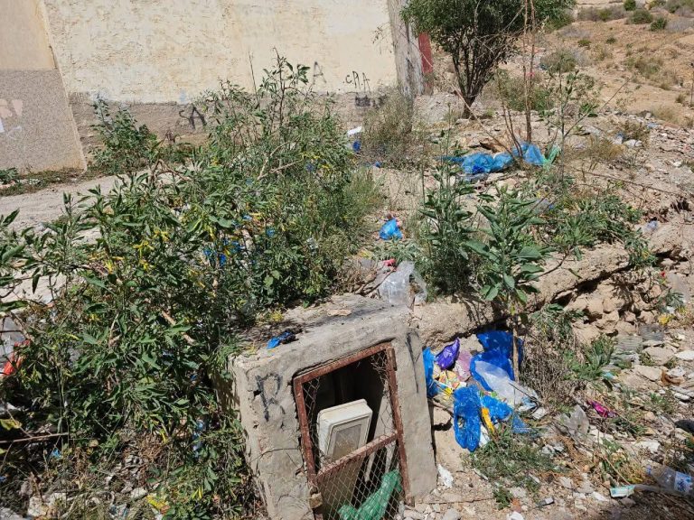 الحسيمة.. ساكنة زنقة المضيق بسيدي عابد تطالب بتحسين خدمات النظافة (صور)