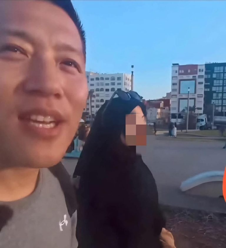 حقيقة أم تمثيل.. فيديو اليوتوبر الكوري والفتاة المغربية يثير شكوك النشطاء
