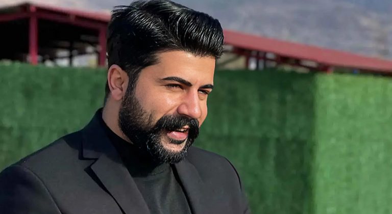 عارض الأزياء التركي أونور كارايل