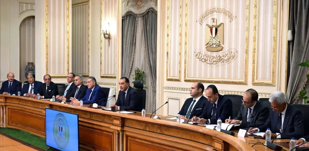 موجة انتقادات للبرلمان والحكومة المصرية بعد ترجيحات زيادة أسعار الكهرباء