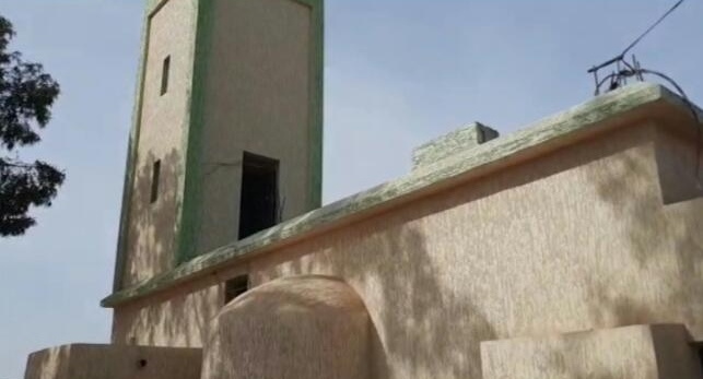 عراك مع "الفقيه" داخل مسجد بإقليم برشيد ينتهي بكسر رجل مصلي