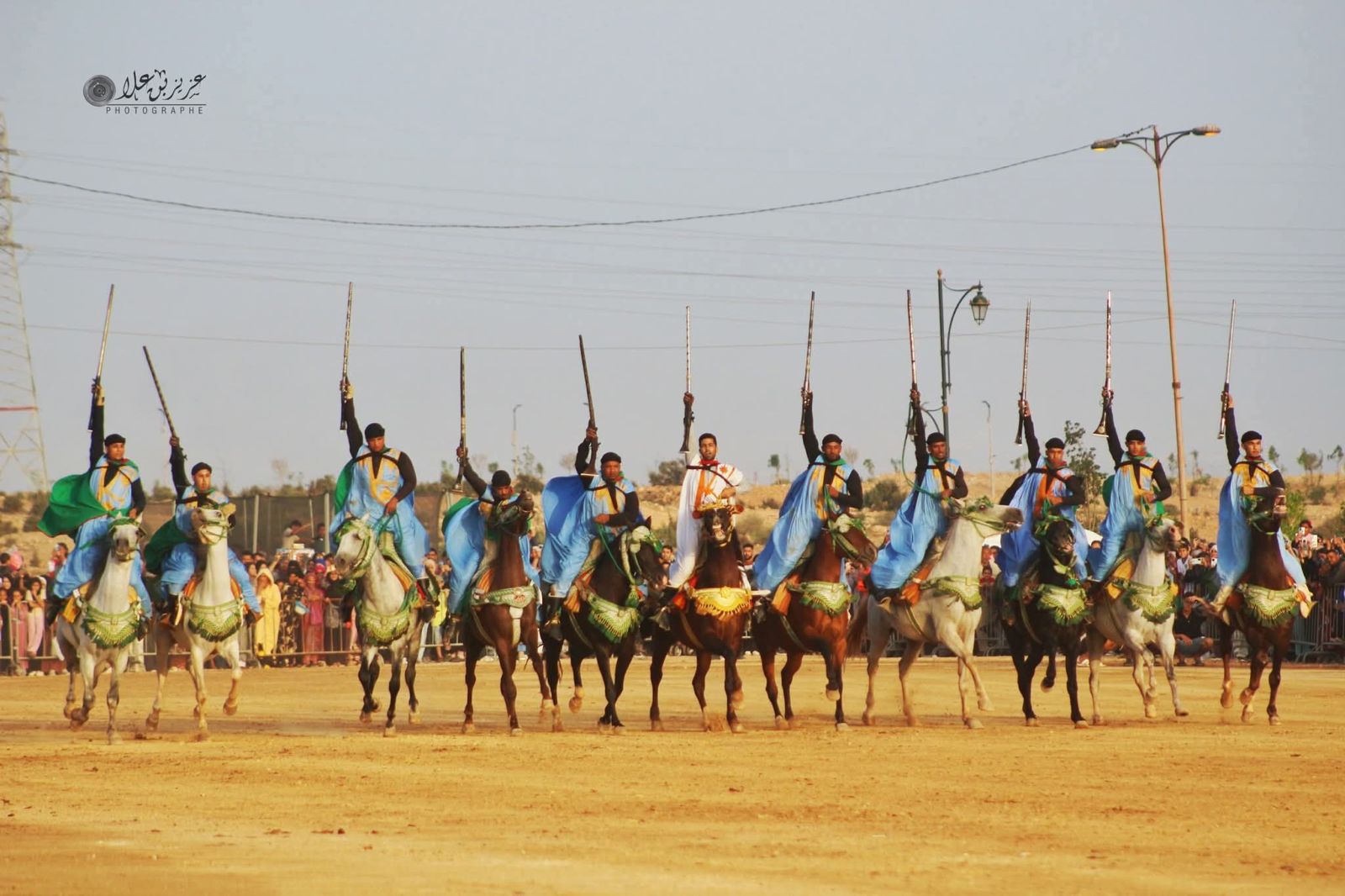 أكادير تختتم مهرجان الصحراء الدولي بحضور جماعيري تجاوز 50 ألف زائر