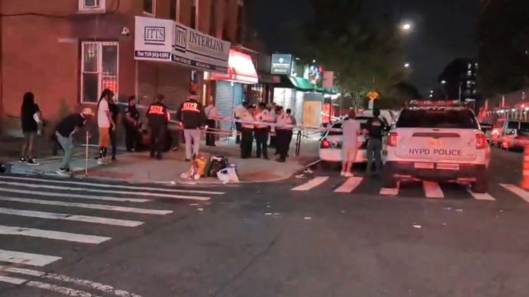 3 قتلى و8 مصابين في إطلاق نار بحانة بروكلين في نيويورك