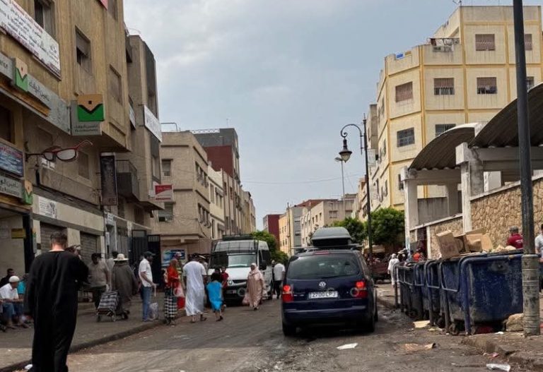 حملة واسعة لإعادة الانضباط إلى بني مكادة بطنجة