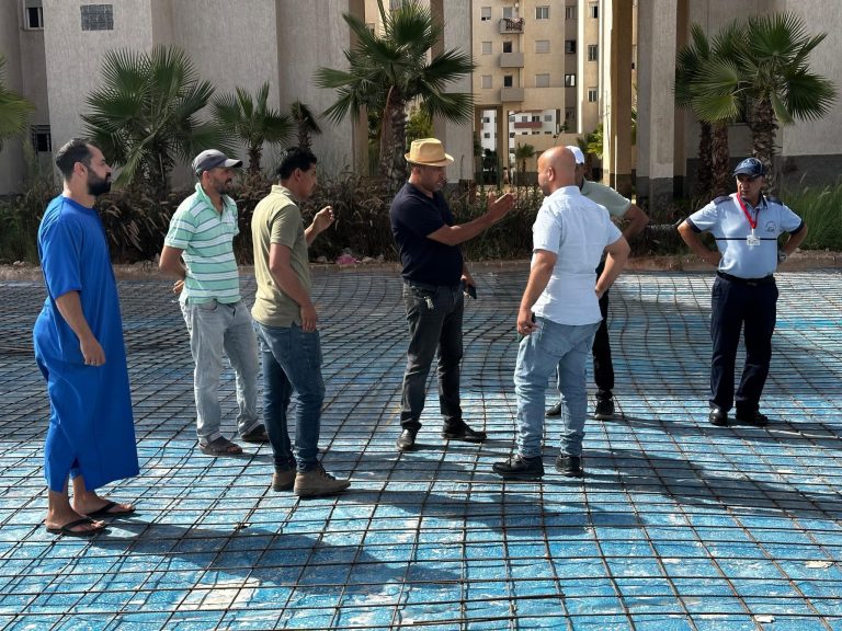 رئيس مقاطعة سيدي البرنوصي يتفقد تقدم أشغال التهيئة و يتفاعل مع شكايات الساكنة