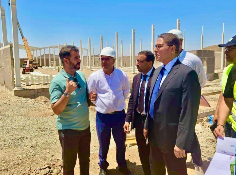 الوالي بنشيخي يتفقد الأشغال بساحة جامع الفنا وشارع علال الفاسي