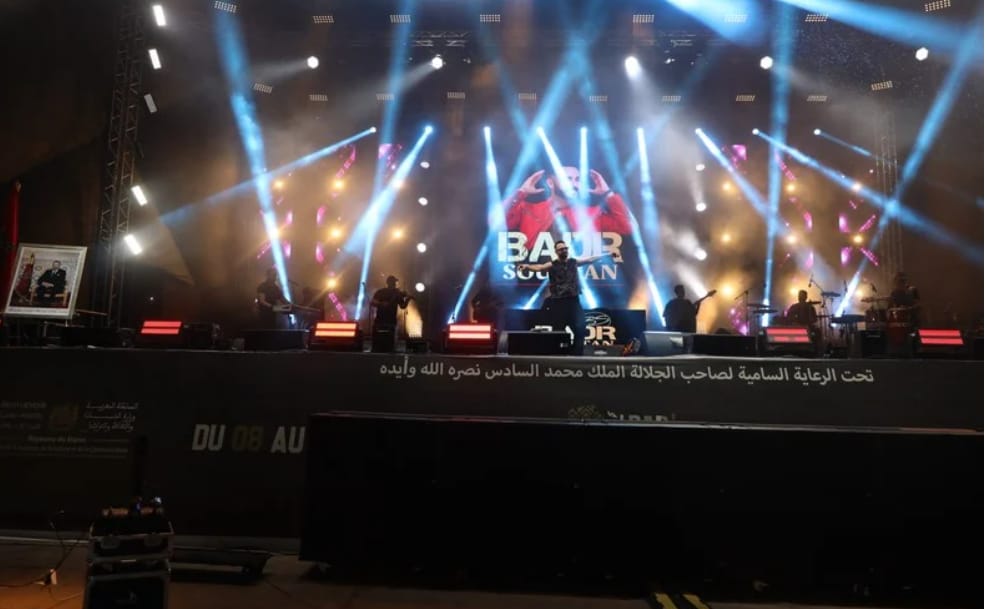 ليلة سادسة تنبض بالإيقاعات… كناوة والركادة والراب تلتقي في “راب أفريكا” بالرباط 8 ليلة سادسة تنبض بالإيقاعات… كناوة والركادة والراب تلتقي في “راب أفريكا” بالرباط