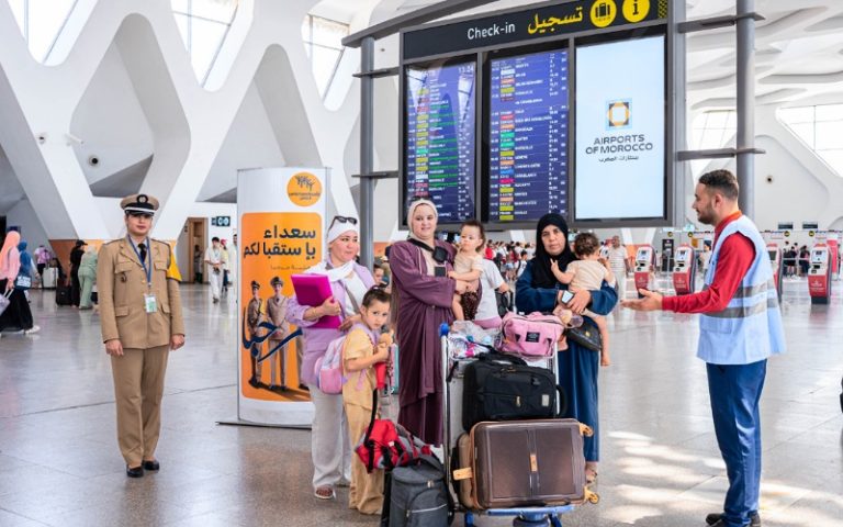 مكتب المطارات يحتفي بمغاربة العالم في مختلف مطارات المملكة