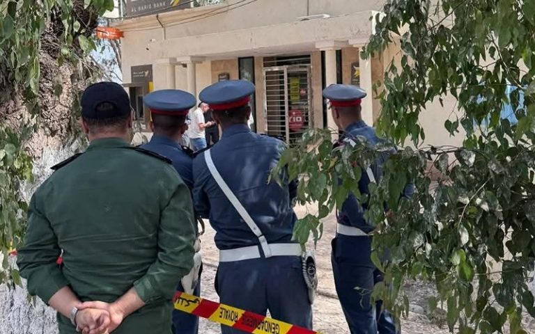 عملية سطو "هوليودية" تهز مدينة آسفي.. سرقة أزيد من 100 مليون سنتيم من وكالة بريد بنك