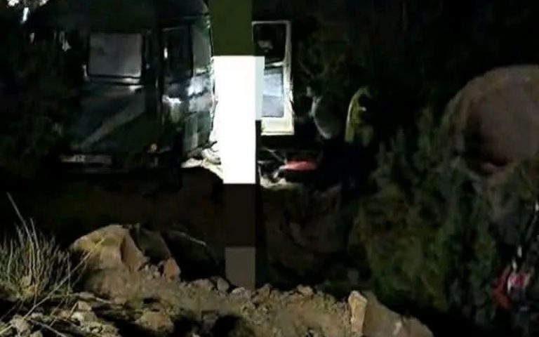 كانوا في طريقهم لحفل زفاف.. أزيد من 20 مصابا جراء انقلاب حافلة للنقل المزدوج بأزيلال