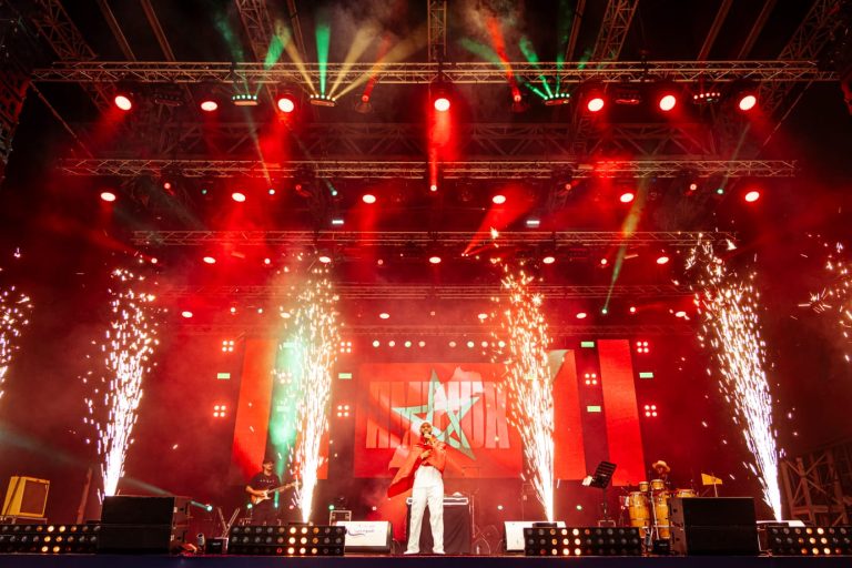 مهرجان شواطئ اتصالات المغرب يُبهر جمهور طنجة والحسيمة والمضيق(صور)