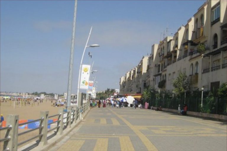 على غير العادة.. فنادق و مطاعم المحمدية تشتكي غياب الإقبال هذا الصيف