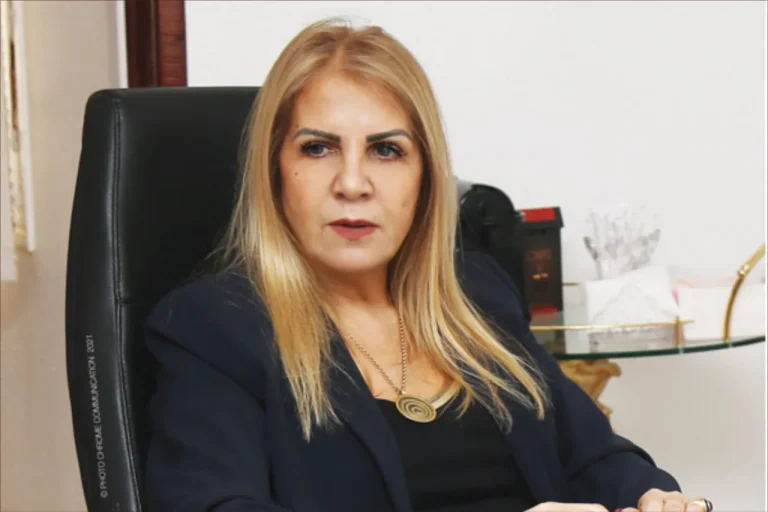 سعيدة نغزة المرشحة السابقة للانتخابات الرئاسية الجزائرية