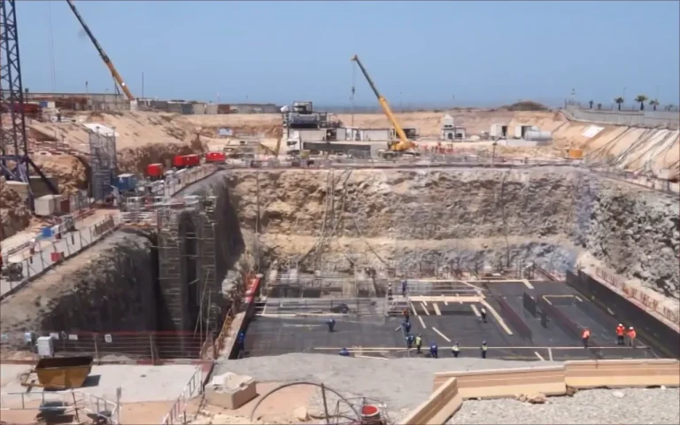 أشغال بناء محطة تحلية المياه الجديدة بآسفي