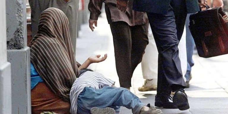برلماني يسائل الحكومة حول فعالية برامج الحد من التشرد والتسول