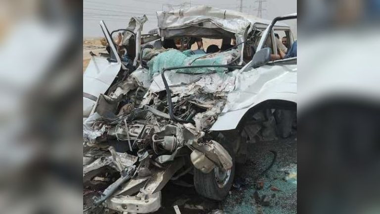 مصر.. قتلى وجرحى جراء انقلاب حافلة بسبب "فلاشة أغاني"