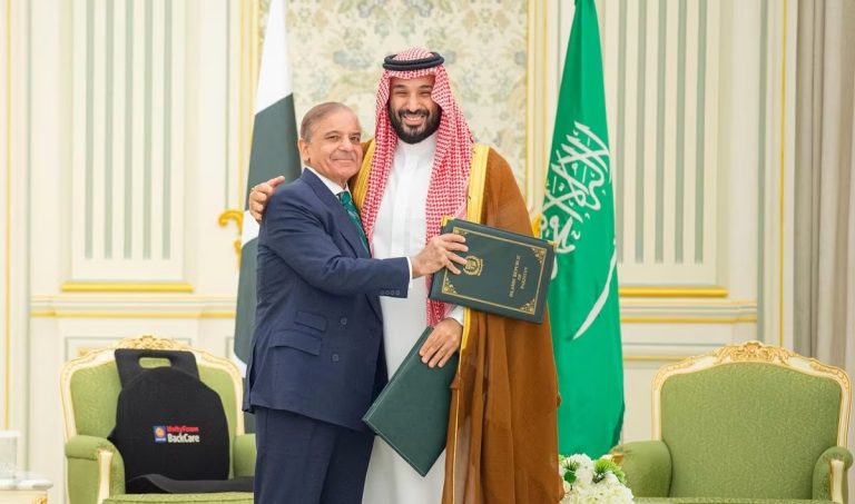 السعودية وباكستان