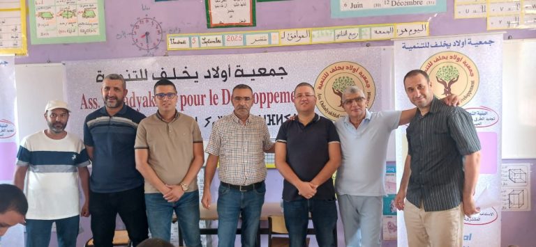الناظور.. جمعية أولاد يخلف للتنمية تصنع البسمة على وجوه التلاميذ(صور)