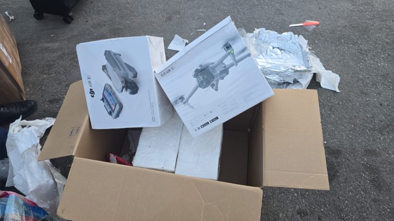 جمارك طنجة المتوسط تفشل عملية إدخال "درونات" متطورة دون ترخيص