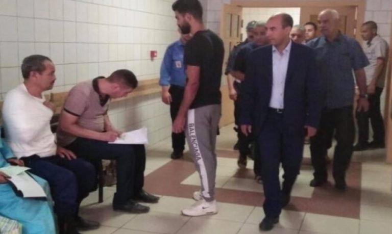عامل إقليم تازة يقوم بزيارة مفاجئة لمستشفى ابن باجة