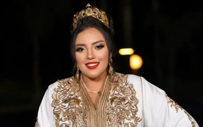 سامية ديكوك تعلن طلاقها وتوجه رسالة شكر لوالدتها والجمهور المغربي