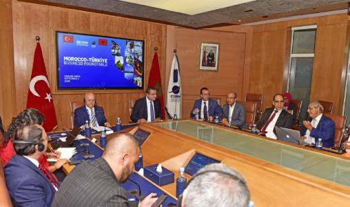 المغرب وتركيا يبحثان فرص الاستثمار وتعزيز التعاون الصناعي