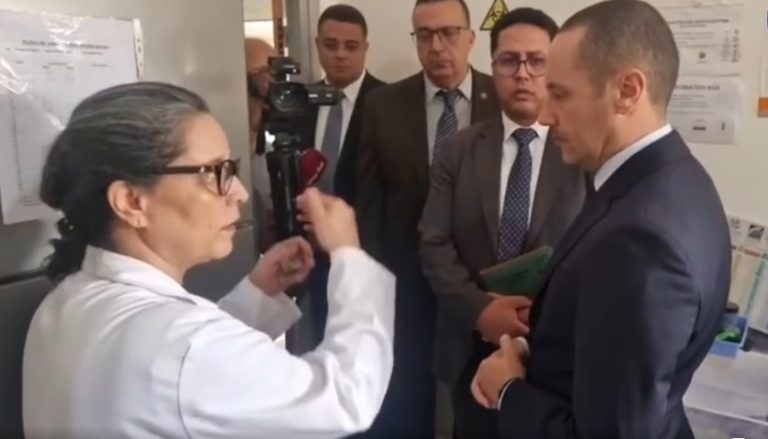 صورة من الزيارة
