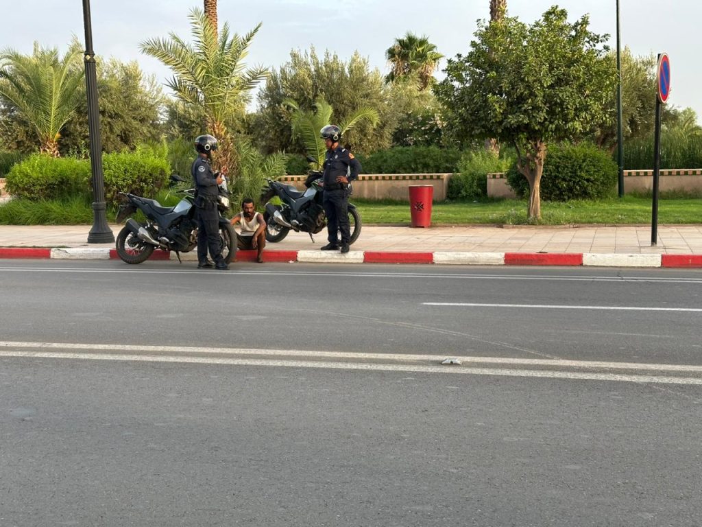 أمن مراكش يشن حملة لجمع المتشردين والمختلين عقلياً