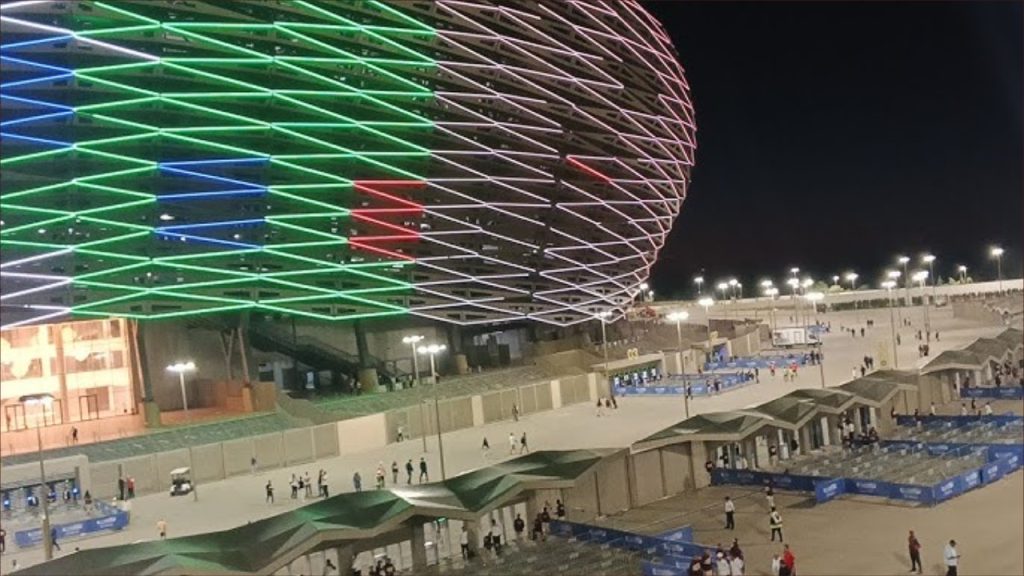استعدادات الافتتاح تدفع الرباطيين للتوافد على محيط ملعب مولاي عبد الله