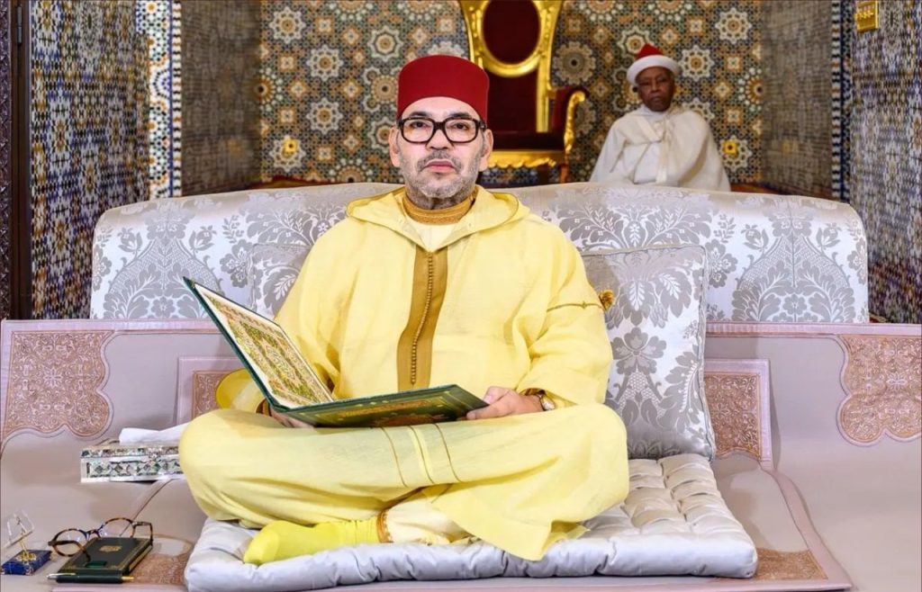 الملك يحيي ليلة المولد النبوي بمسجد حسان بالرباط