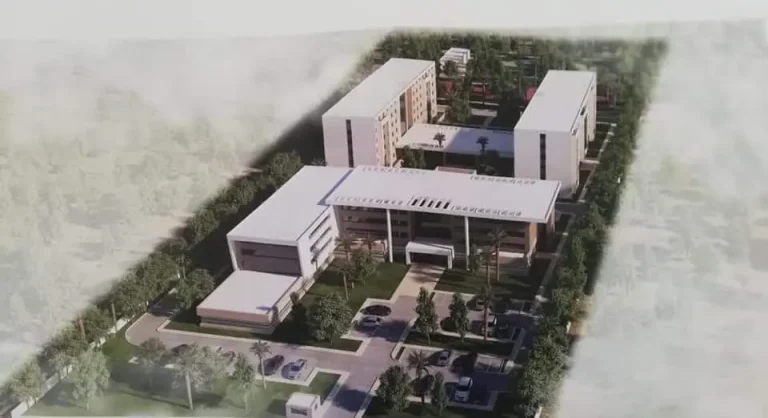 المركز الاستشفائي الجامعي بمدينة بني ملال