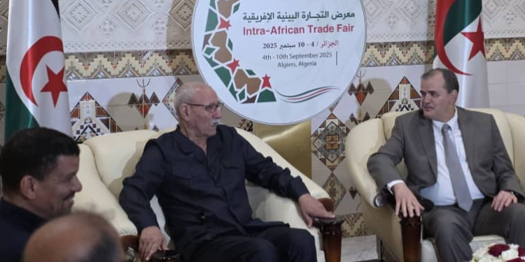 صورة من اللقاء