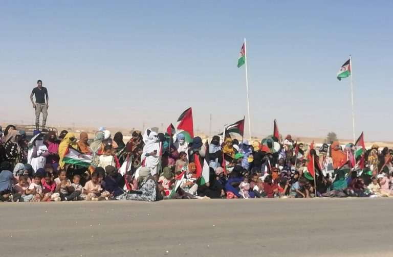 بعدما تلقت صدمة كبيرة.. الجزائر و"البوليساريو" تُروج لشائعات خروج سكان الجنوب المغربي للاحتجاج