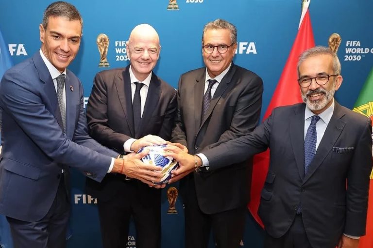دور المغرب الريادي في الملف الثلاثي لاستضافة "مونديال 2030" يزعج موالين للجزائر