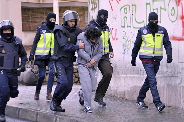 من مليلية المحتلة إلى غرناطة.. إحباط محاولة تهريب 3,2 أطنان من الحشيش